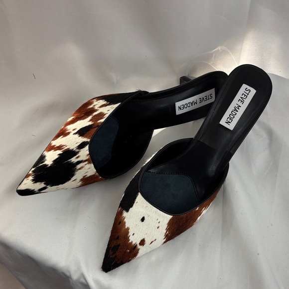 Steve Madden Shoes - EUC Like new Steve Madden sz9 Amalie Cow Print Kitten Heel Mules…